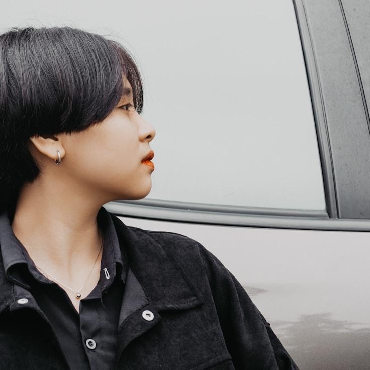 Portrait of Ravi meditation instructor